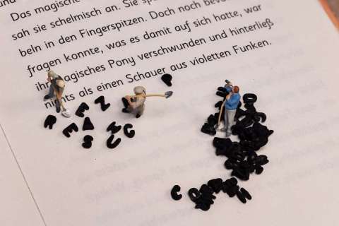 gaudenz_2025_minaturwelten_sureal_007