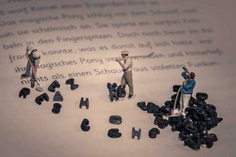 monique_2025_minaturwelten_sureal_001