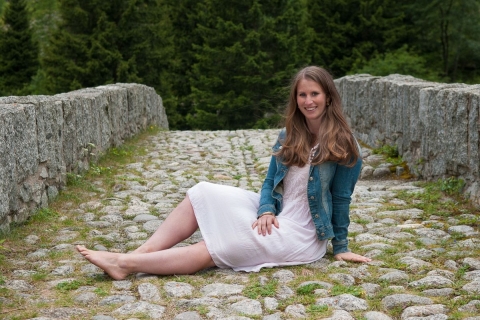 nadja_2016_outdoor-shooting_goeschenen_013