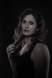 nadja_2023_low-highkey-shot_006