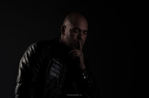1_yvonne_2016-lowkey_muskel-shooting_006