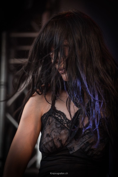 yvonne_2018_blueballs_009