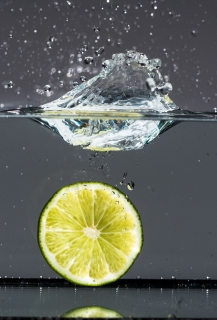 yvonne_2018_wasser-fruechte-tropfen_001