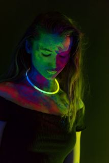 yvonne_2021_uv-licht-shooting_010