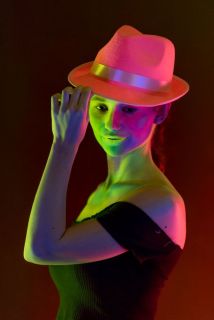 yvonne_2021_uv-licht-shooting_013